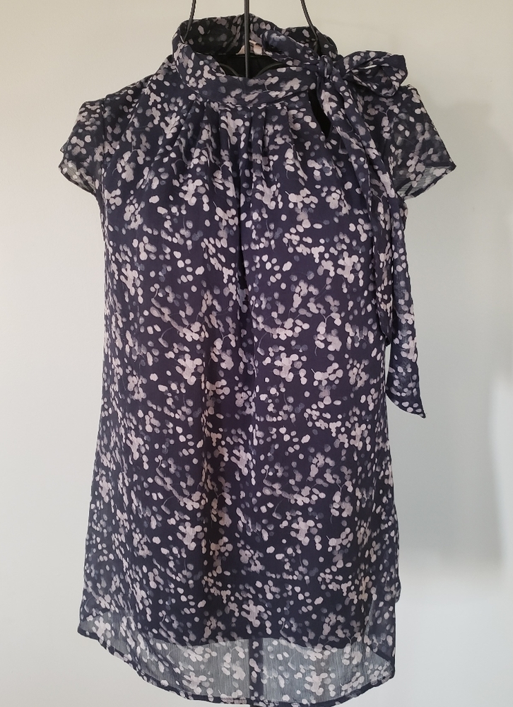 Career wear blouse tie neck sleeveless